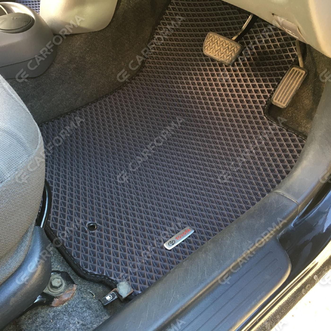 Ворсовые коврики на Toyota Vitz I 1998&nbsp;-&nbsp;2005 в Смоленске