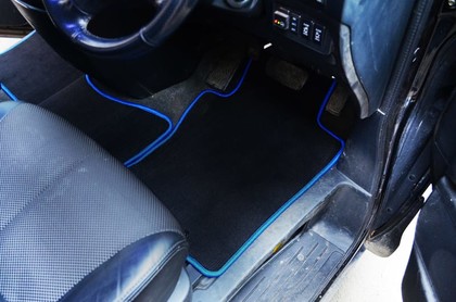 Коврики на Nissan Elgrand (E51) 2002 - 2010 в Смоленске