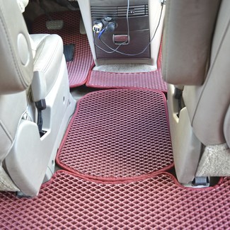 Ворсовые коврики на Toyota Sienna II 2003 - 2010 в Смоленске
