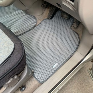 Коврики на Toyota Estima II 2000 - 2005 в Смоленске