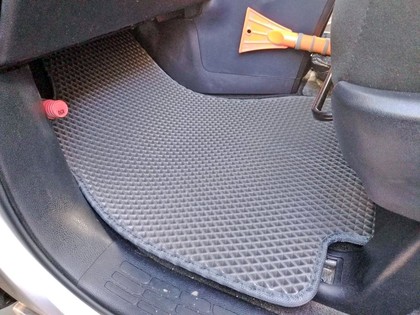 Ворсовые коврики на Toyota Noah (R80) 2014 - 2021 в Смоленске