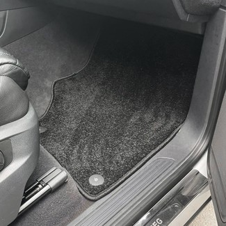 Коврики на Volkswagen Touareg II 2010 - 2018 в Смоленске