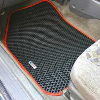 Ворсовые коврики на Nissan Sunny (B14) 1993 - 1999 в Смоленске Ворсовые коврики на Nissan Sunny (B14) 1993 - 1999 в Смоленске