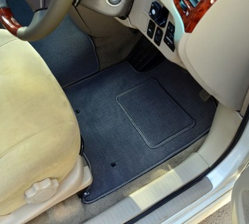 Коврики на Toyota Ipsum II 2001 - 2009 в Смоленске