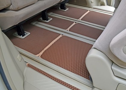 Коврики на Toyota Estima III 2006 - 2019 в Смоленске
