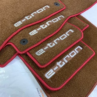 Коврики на Audi e-tron 2018 - 2025 в Смоленске