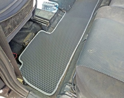 Коврики на Toyota Wish I 2003 - 2009 в Смоленске