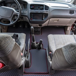 Коврики на Mitsubishi Space Gear 1994 - 2007 в Смоленске