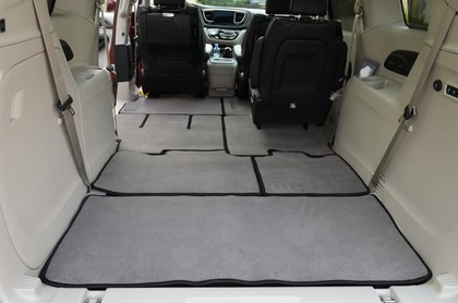 Коврики на Chrysler Pacifica II 2016 - 2025 в Смоленске
