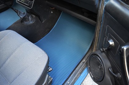 Коврики на Lada (ВАЗ) 2101, 2102, 2103, 2104, 2105, 2106, 2107 1970 - 2012 в Смоленске