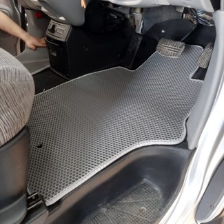 Коврики на Mitsubishi Delica 4 1994 - 2007 в Смоленске