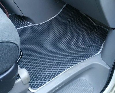 Коврики на Toyota Alphard (H10) 2002 - 2008 в Смоленске