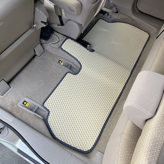 Коврики на Toyota Raum II 2003 - 2011 в Смоленске