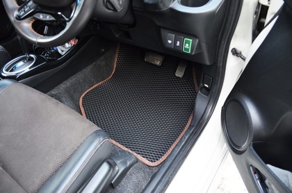 Коврики на Honda Fit Shuttle 2011 - 2015 в Смоленске