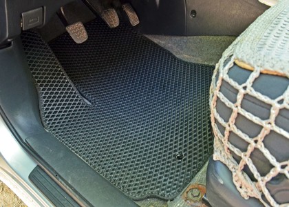 Коврики на Toyota Rav4 II 2000 - 2006 в Смоленске