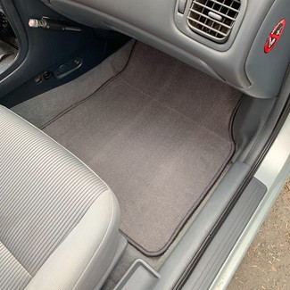 Ворсовые коврики на Nissan Almera Classic (B10) 2006 - 2013 в Смоленске