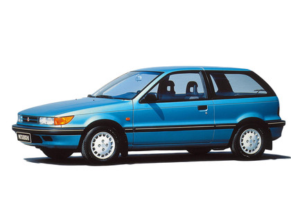 Коврики на Mitsubishi Colt III 1988 - 1992 в Смоленске
