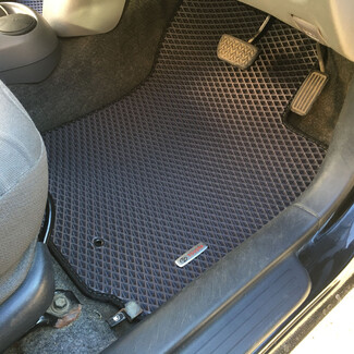 Ворсовые коврики на Toyota Vitz I 1998 - 2005 в Смоленске Ворсовые коврики на Toyota Vitz I 1998 - 2005 в Смоленске