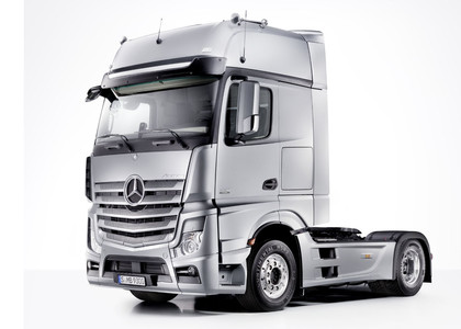Коврики на Mercedes Actros MP4 MP5 тягач GigaSpace 2011 - 2025 в Смоленске