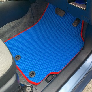EVA коврики на Toyota Vitz III 2010 - 2020 в Смоленске