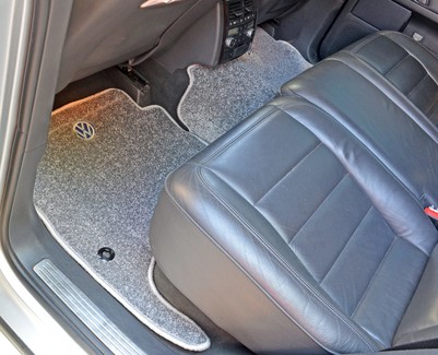 Коврики на Volkswagen Touareg I 2002 - 2010 в Смоленске