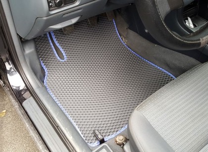 Ворсовые коврики на Nissan Almera Classic (B10) 2006 - 2013 в Смоленске