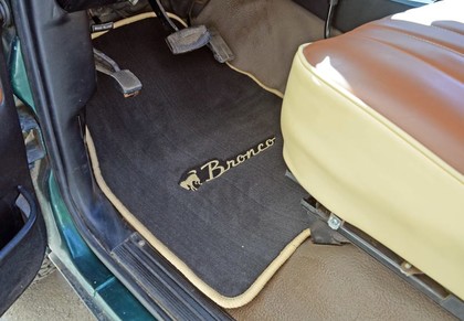 Коврики на Ford Bronco 1979 - 1986 в Смоленске