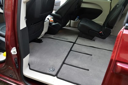 Коврики на Chrysler Pacifica II 2016 - 2025 в Смоленске