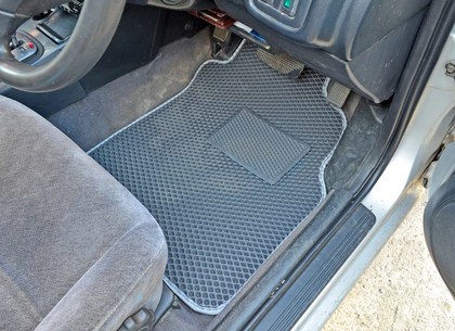 Ворсовые коврики на Nissan Primera (P11) 1996 - 2002 в Смоленске
