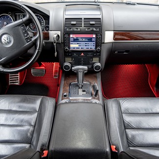 Коврики на Volkswagen Touareg I 2002 - 2010 в Смоленске