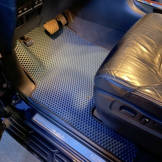 Коврики на Infiniti QX80 2013 - 2025 в Смоленске
