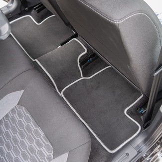 Коврики на Lada (ВАЗ) Granta 2011 - 2025 в Смоленске
