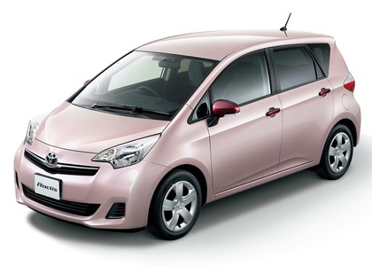 EVA коврики на Toyota Ractis II 2010 - 2016 в Смоленске