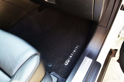 Коврики на Infiniti QX70 2013 - 2019 в Смоленске