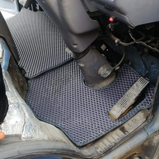 Ворсовые коврики на Nissan Atlas (F23) 1992 - 2007 в Смоленске