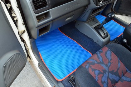 Коврики на Mitsubishi Pajero Mini II 1998 - 2012 в Смоленске
