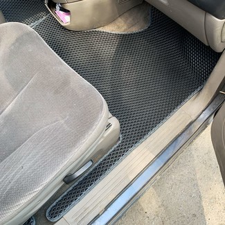 Коврики на Dodge Caravan (RG) 2000 - 2007 в Смоленске