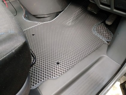 Коврики на Toyota Noah (R70) 2007 - 2013 в Смоленске
