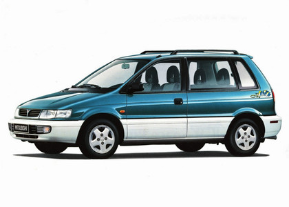 Коврики на Mitsubishi Space Runner I 1991 - 1999 в Смоленске