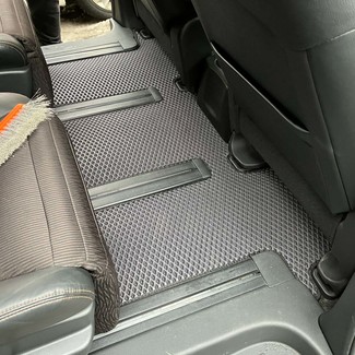 Коврики на Nissan Elgrand (E52) 2010 - 2025 в Смоленске