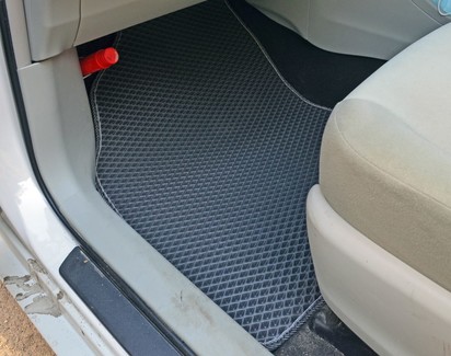 EVA коврики на Toyota Prius Alpha 2011 - 2021 в Смоленске