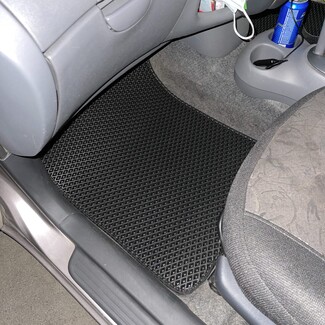 Ворсовые коврики на Toyota Vitz I 1998 - 2005 в Смоленске Ворсовые коврики на Toyota Vitz I 1998 - 2005 в Смоленске