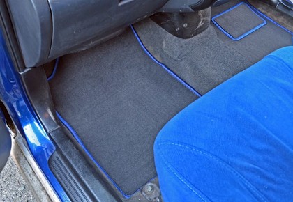 Коврики на Toyota Bb I 2000 - 2005 в Смоленске