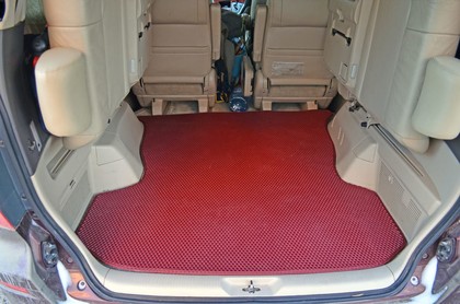 Коврики на Toyota Alphard (H10) 2002 - 2008 в Смоленске