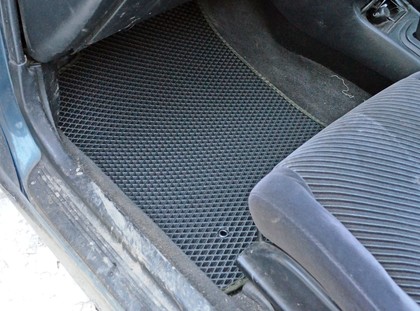 Коврики на Toyota Sprinter Marino 1992 - 1997 в Смоленске