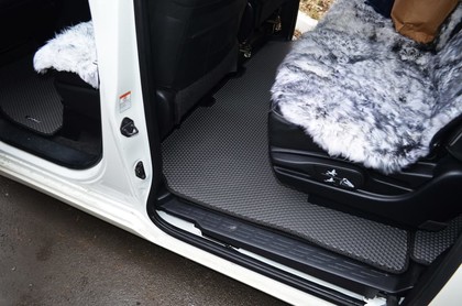 Ворсовые коврики на Toyota Noah (R80) 2014 - 2021 в Смоленске