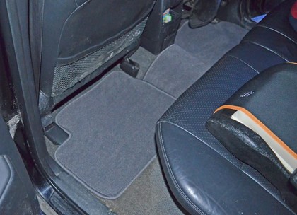 Коврики на Toyota Rav4 II 2000 - 2006 в Смоленске
