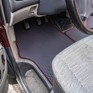 Коврики на Mitsubishi Space Gear 1994 - 2007 в Смоленске