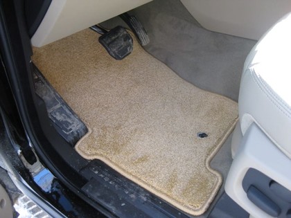 Коврики на Land Rover Discovery III 2004 - 2009 в Смоленске