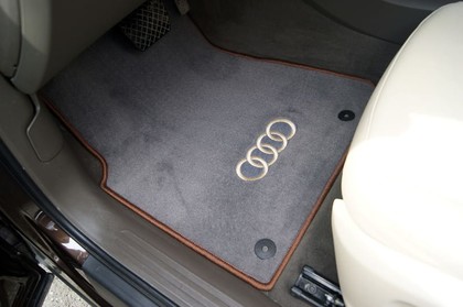 Коврики на Audi Q5 I 2008 - 2017 в Смоленске